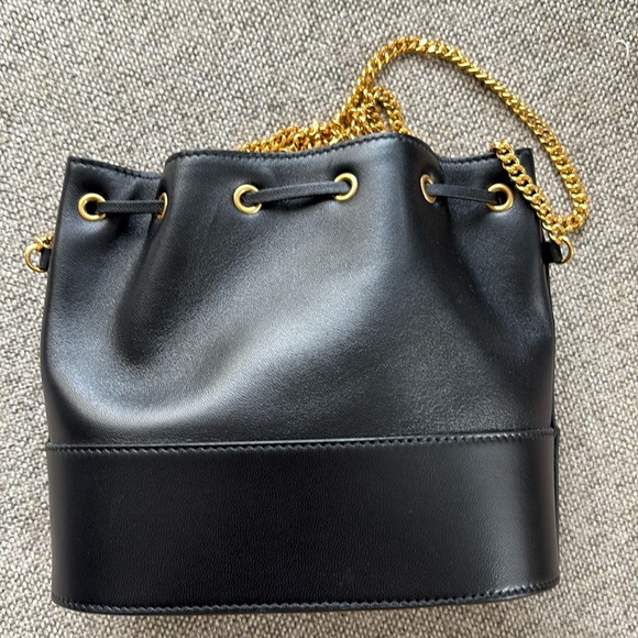 *SALE* Valentino AUTH MINI BUCKET BAG IN NAPPA WITH VLOGO SIGNATURE CHAIN EUC - Picture 9 of 16
